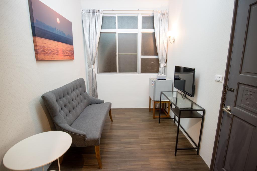 Cozy Cozy Hostel Tainan Exterior foto
